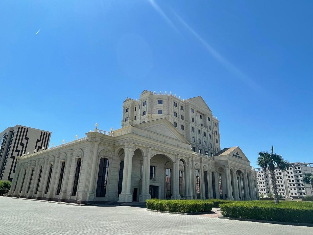 苏丹皇宫酒店 阿特劳 外观 照片 The new building of the university