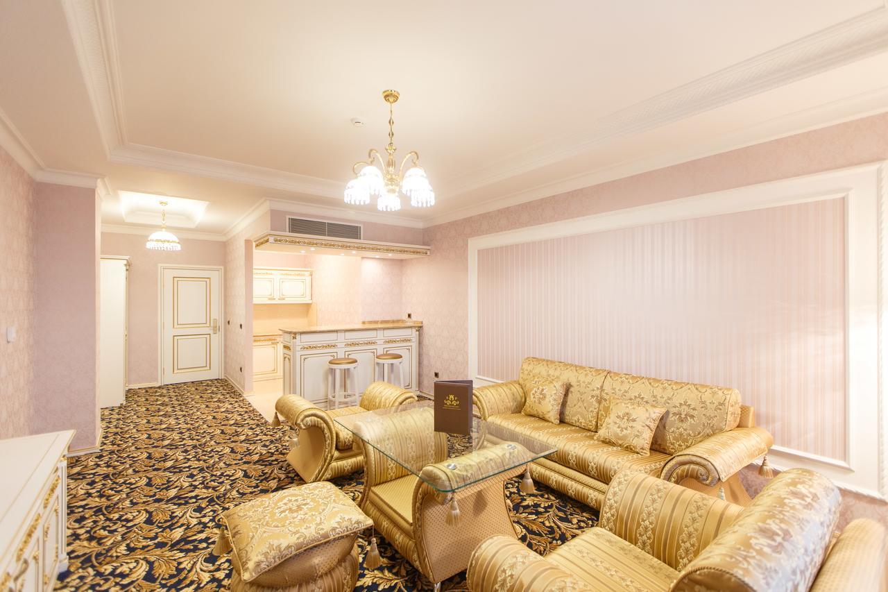 苏丹皇宫酒店 阿特劳 外观 照片 A suite at the hotel