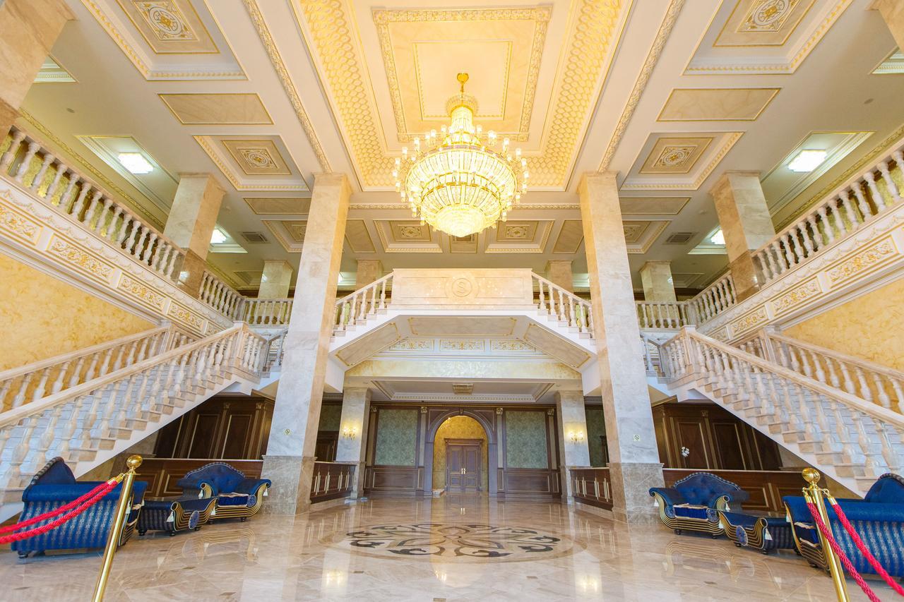 苏丹皇宫酒店 阿特劳 外观 照片 Interior of the hotel